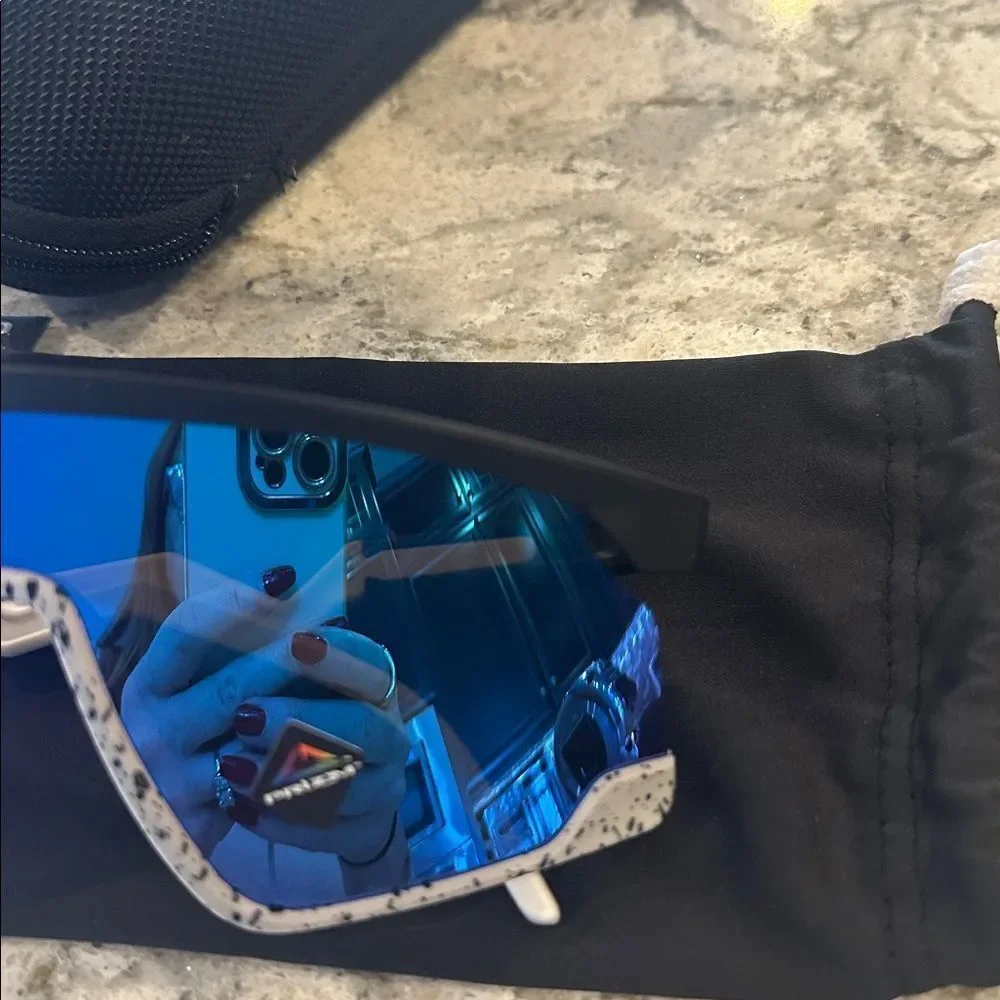 😎 Oakley Encoder Strike Vented Sunglasses Matte Blk FramePrizm Sapphire Lenses
